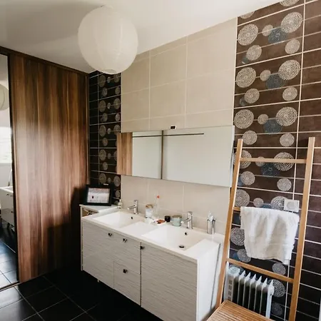 Quiet With Pool Villa